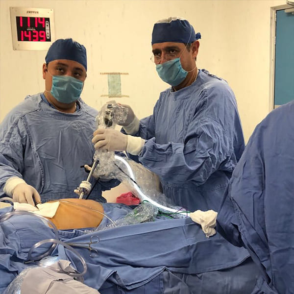 Colecistectomía endoscópica de mínima invasión.
“Cirugía Sin Huella”